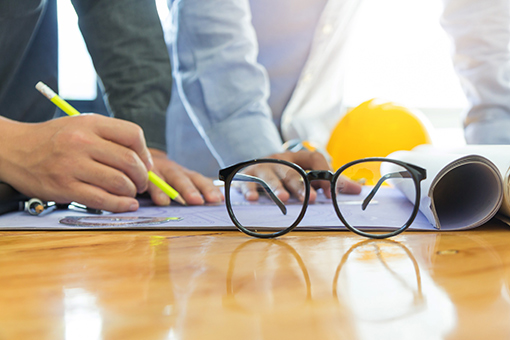 Contractors Licensing Expert Explaining The Process For General Contractor License Application in Florida