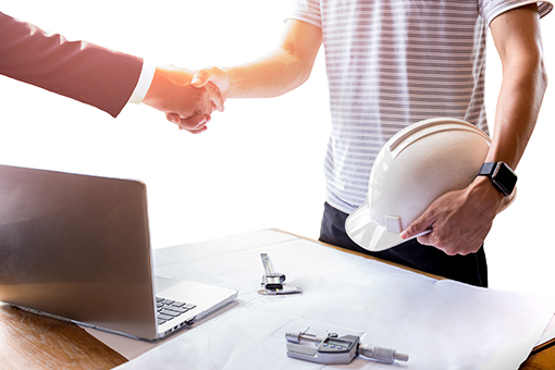 How To Get a Contractors License in Florida New Business Florida Foreman Shaking Hands of Concierge Who Will Help Him on How To Get a Contractors License