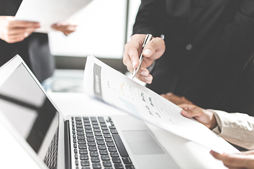 Residential Contractor License in Florida Expert Explaining to Florida Builder Requirements for Residential Contractor License Processing